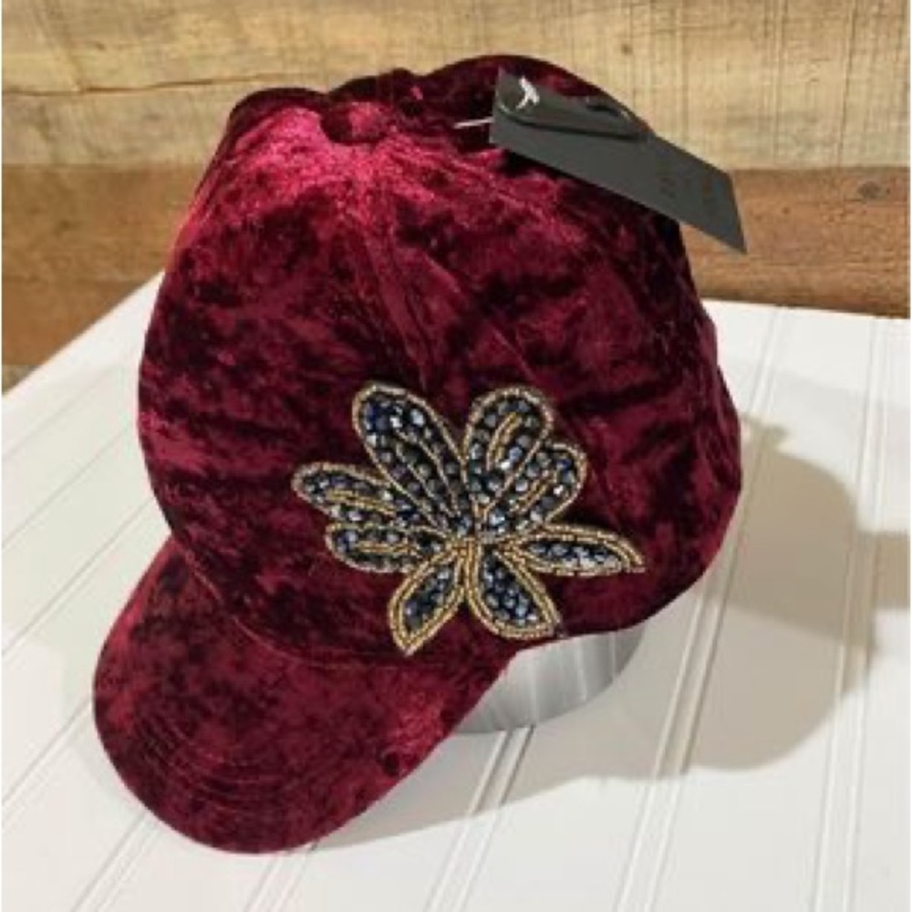 New With Tags Ladies David & Young Embellished Maroon Velvet Ball Cap